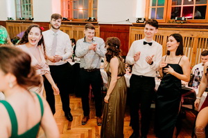 25. �kolsk� reprezenta�n� ples rodi�ov, priate�ov a�absolventov gymn�zia