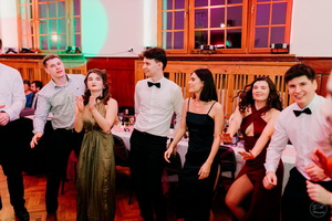 25. �kolsk� reprezenta�n� ples rodi�ov, priate�ov a�absolventov gymn�zia