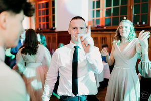 25. �kolsk� reprezenta�n� ples rodi�ov, priate�ov a�absolventov gymn�zia