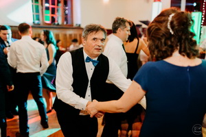 25. �kolsk� reprezenta�n� ples rodi�ov, priate�ov a�absolventov gymn�zia