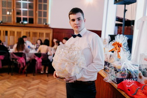 25. �kolsk� reprezenta�n� ples rodi�ov, priate�ov a�absolventov gymn�zia