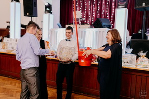 25. �kolsk� reprezenta�n� ples rodi�ov, priate�ov a�absolventov gymn�zia