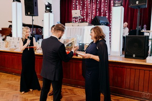 25. �kolsk� reprezenta�n� ples rodi�ov, priate�ov a�absolventov gymn�zia