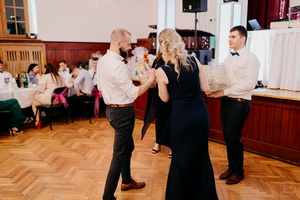 25. �kolsk� reprezenta�n� ples rodi�ov, priate�ov a�absolventov gymn�zia