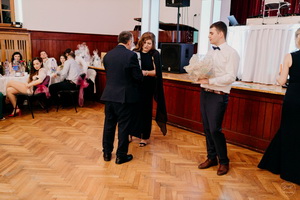 25. �kolsk� reprezenta�n� ples rodi�ov, priate�ov a�absolventov gymn�zia