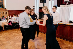 25. �kolsk� reprezenta�n� ples rodi�ov, priate�ov a�absolventov gymn�zia