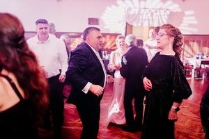 25. �kolsk� reprezenta�n� ples rodi�ov, priate�ov a�absolventov gymn�zia