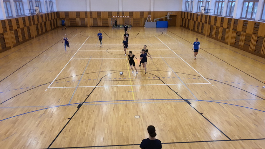 Viano�n� futbalov� turnaj na na�om gymn�ziu