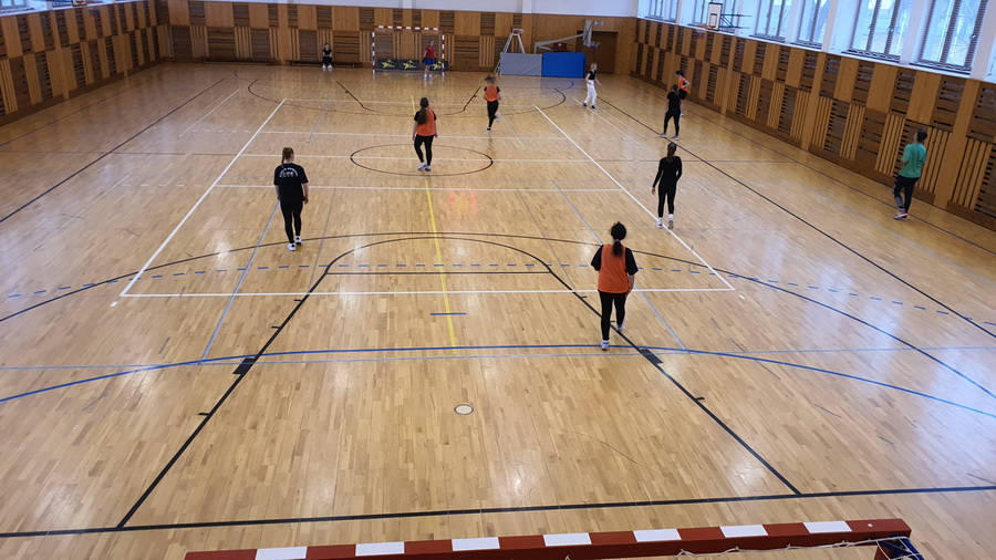 Viano�n� futbalov� turnaj na na�om gymn�ziu