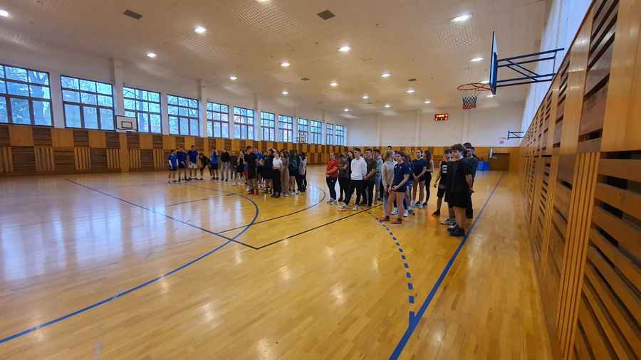 Viano�n� futbalov� turnaj na na�om gymn�ziu