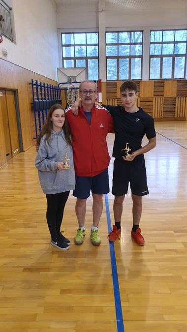 Viano�n� futbalov� turnaj na na�om gymn�ziu