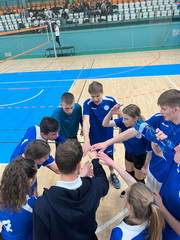 Vo volejbale n�m patr� tretia prie�ka