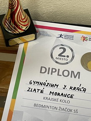 Gymnazistky op� �spe�n� na Majstrovstv�ch kraja v bedmintone S�