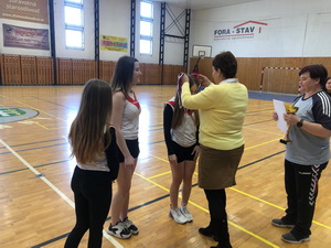 Gymnazistky op� �spe�n� na Majstrovstv�ch kraja v bedmintone S�