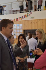 Klopa� na br�nu jazykov sa oplat�