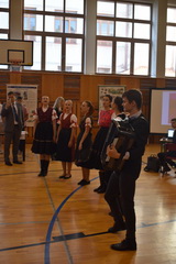 Klopa� na br�nu jazykov sa oplat�