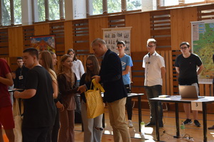 Klopa� na br�nu jazykov sa oplat�