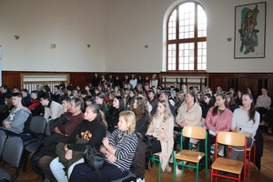 De� otvoren�ch dver�