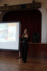 De� otvoren�ch dver�