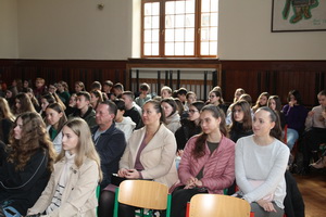 De� otvoren�ch dver�