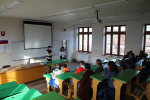 De� otvoren�ch dver�