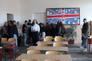 De� otvoren�ch dver�