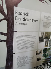 Dru�obn� n�v�teva v Jind�ichovom Hradci pri pr�le�itosti st�ho v�ro�ia budovy �koly Gymn�zia V�t�zslava Nov�ka