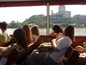 Kurzom pohybov�ch aktiv�t sme zav��ili na�e celoro�n� aktivity z telesnej a �portovej v�chovy