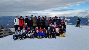 Po�me na ly�e! (Prv�ci na ly�iarskom v�cviku)