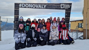 Po�me na ly�e! (Prv�ci na ly�iarskom v�cviku)