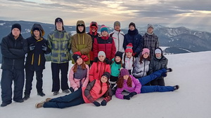 Po�me na ly�e! (Prv�ci na ly�iarskom v�cviku)