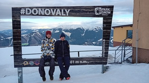 Po�me na ly�e! (Prv�ci na ly�iarskom v�cviku)