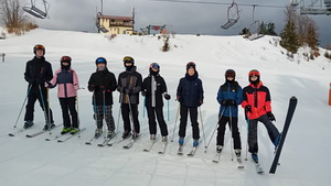 Po�me na ly�e! (Prv�ci na ly�iarskom v�cviku)