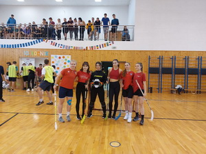 Medzitriedny florbalov� turnaj ku D�u �tudentstva na GJK