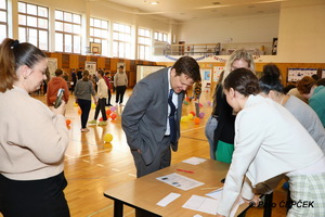 Nvteva zstupcov vevyslanectva Spojench ttov americkch