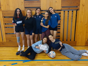 Viano�n� medzitriedny turnaj vo futbale a&nbsp;stolnom tenise