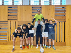 Viano�n� medzitriedny turnaj vo futbale a&nbsp;stolnom tenise