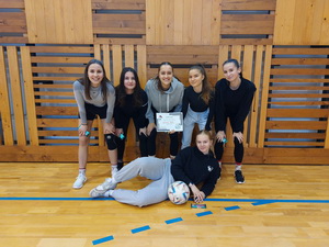 Viano�n� medzitriedny turnaj vo futbale a&nbsp;stolnom tenise