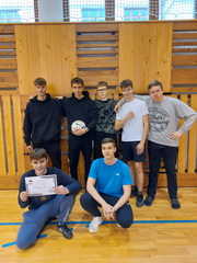 Viano�n� medzitriedny turnaj vo futbale a&nbsp;stolnom tenise