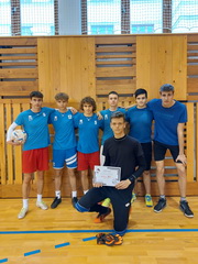 Viano�n� medzitriedny turnaj vo futbale a&nbsp;stolnom tenise