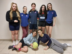 Viano�n� medzitriedny turnaj vo futbale a&nbsp;stolnom tenise