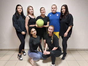 Viano�n� medzitriedny turnaj vo futbale a&nbsp;stolnom tenise