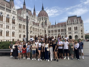 Koncoro�n� exkurzia � Budape��