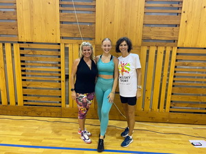 6. ro�n�kom Gymnazi�lneho aerobiku sme sa zapojili do t��d�a BE ACTIVE