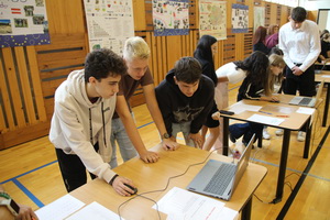 Gymn�zium Janka Kr�a op� otvorilo svoju br�nu jazykov