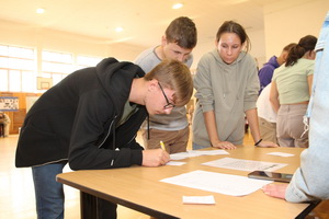 Gymn�zium Janka Kr�a op� otvorilo svoju br�nu jazykov