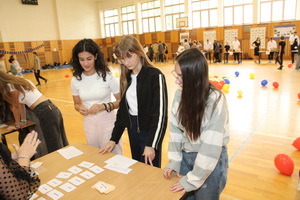 Gymn�zium Janka Kr�a op� otvorilo svoju br�nu jazykov