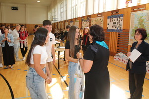 Gymn�zium Janka Kr�a op� otvorilo svoju br�nu jazykov