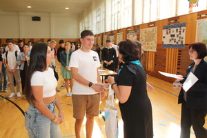 Gymn�zium Janka Kr�a op� otvorilo svoju br�nu jazykov