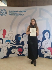 Br�ni� pr�vny �t�t = br�ni� �udsk� pr�va